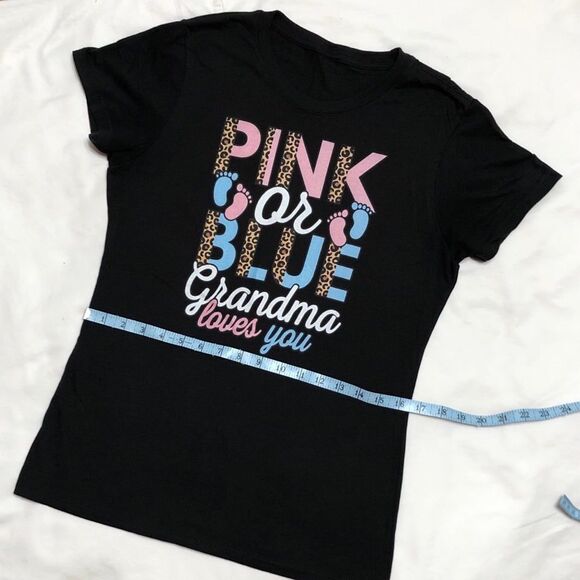 Gender Reveal Top for Grandma, Size Small, PINK or BLUE GRANDMA LOVES YOU - Picture 6 of 8